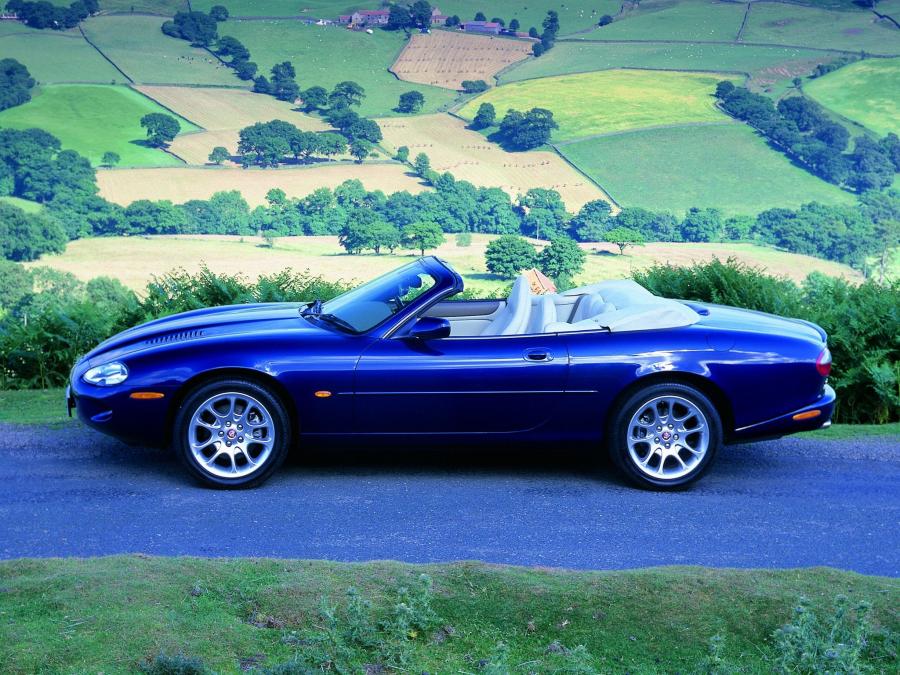  Jaguar XKR Convertible 1998 года  (фото 12 из 17)